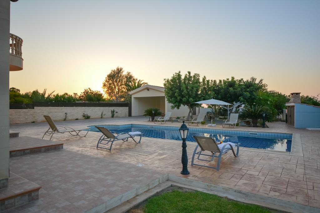 Kalli Villa Pomos Zimmer foto